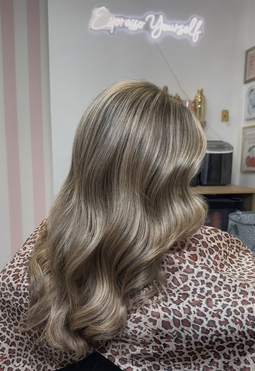 Blonde waves